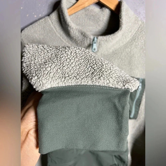 Aerie Offline Light Green Cozy Sherpa Nylon Oversized Half Zip. Size XLarge - Picture 6 of 10